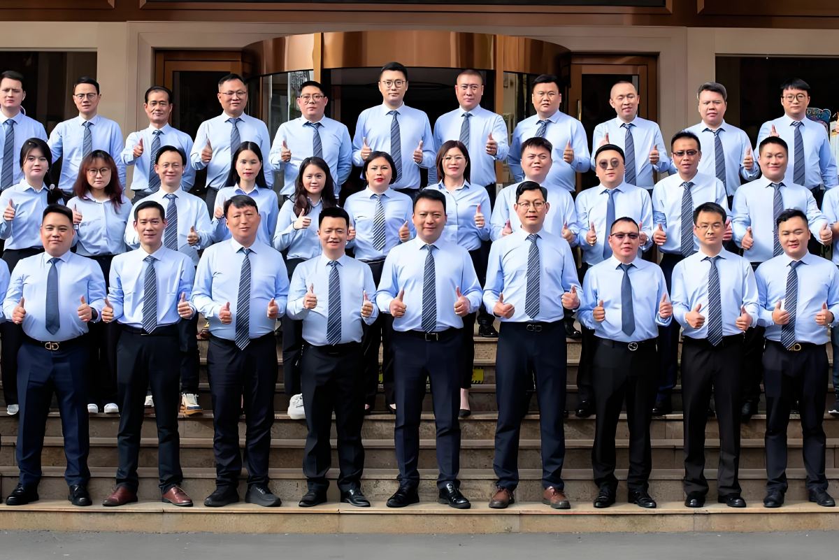 group photo of sales staff